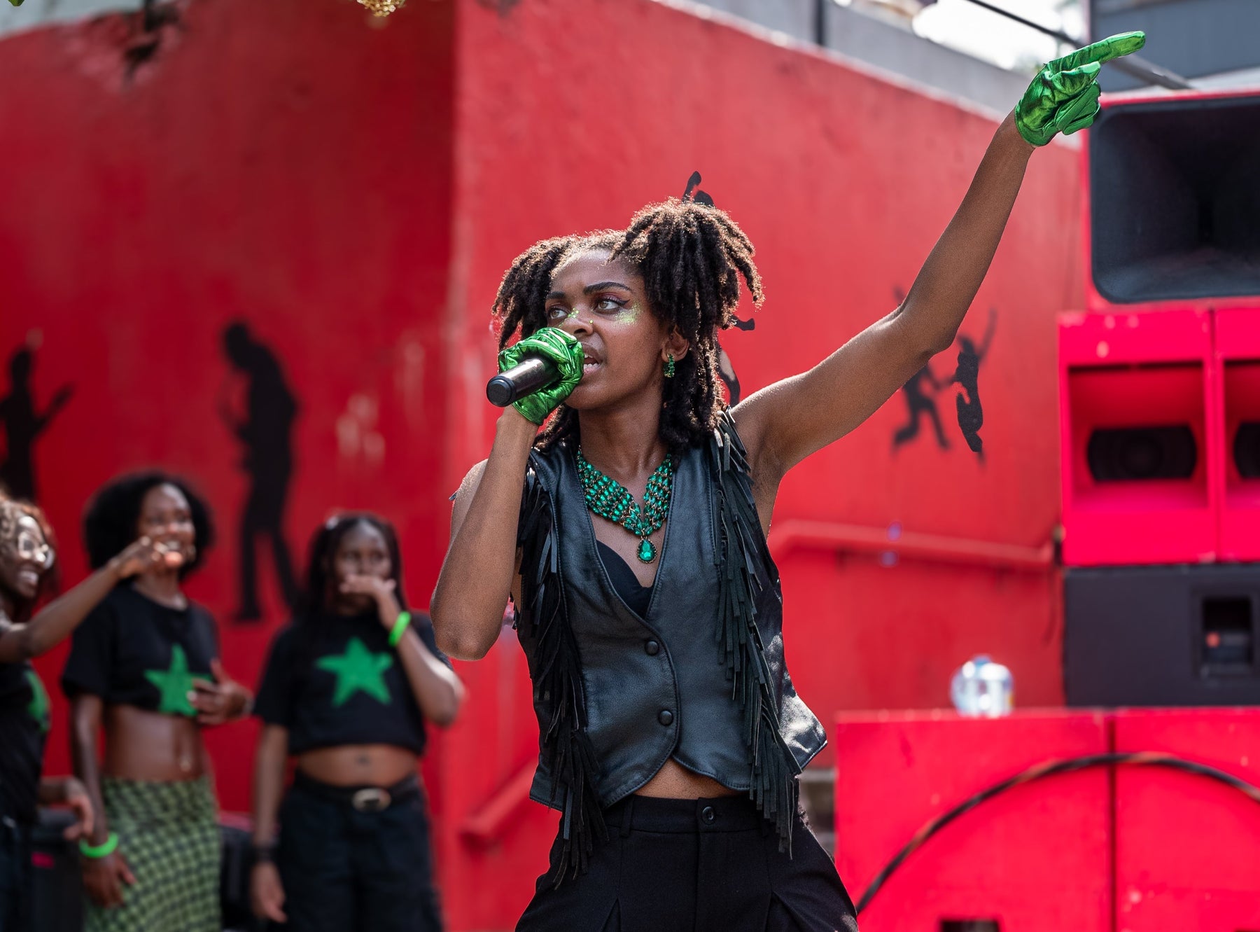 rocki ozai performing at pow fest