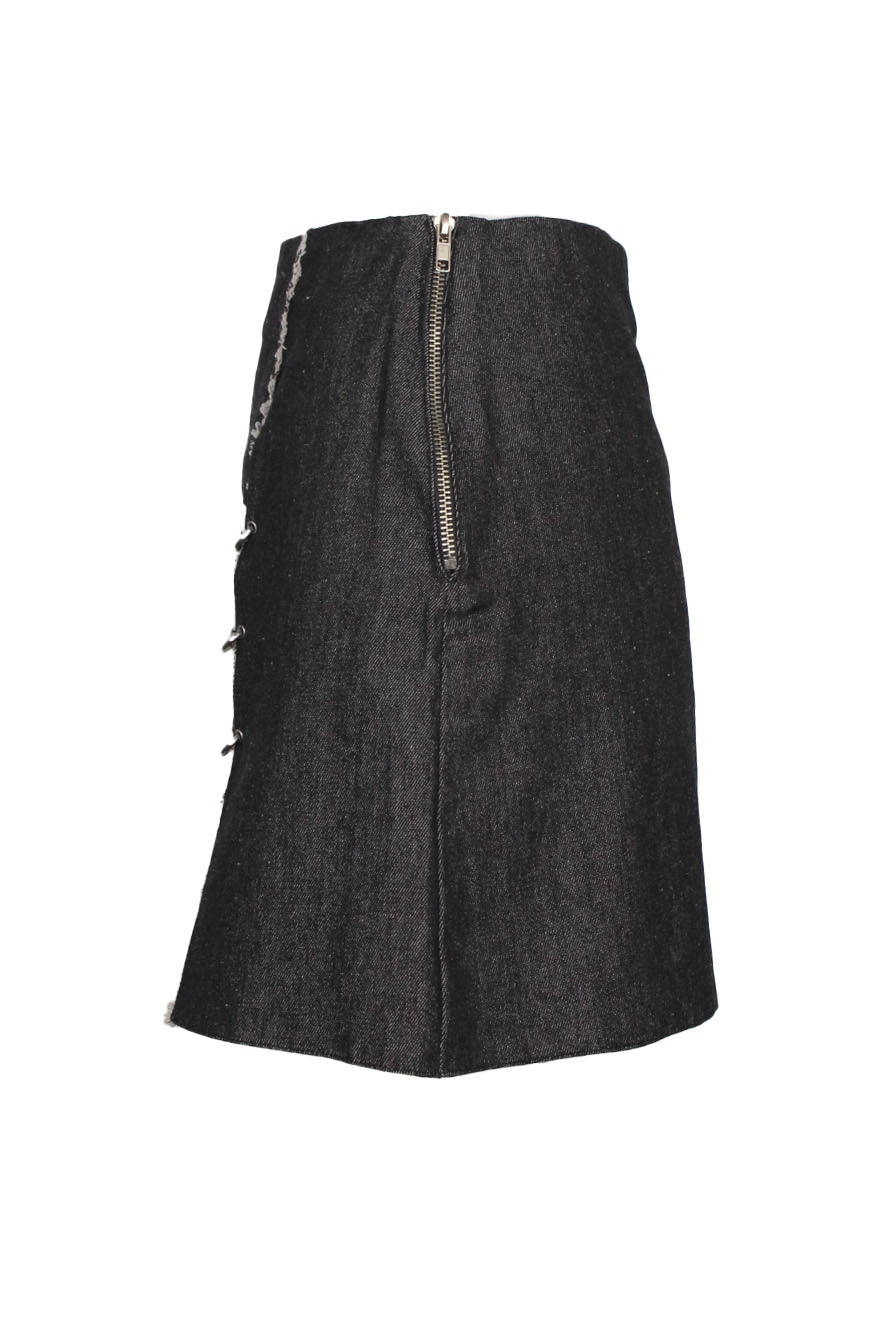 side of skirt. showing zipper. 