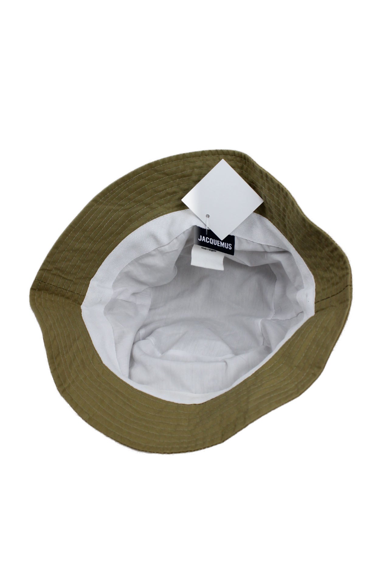 underside view with full lining and 'jacquemus' logo tag of hat.