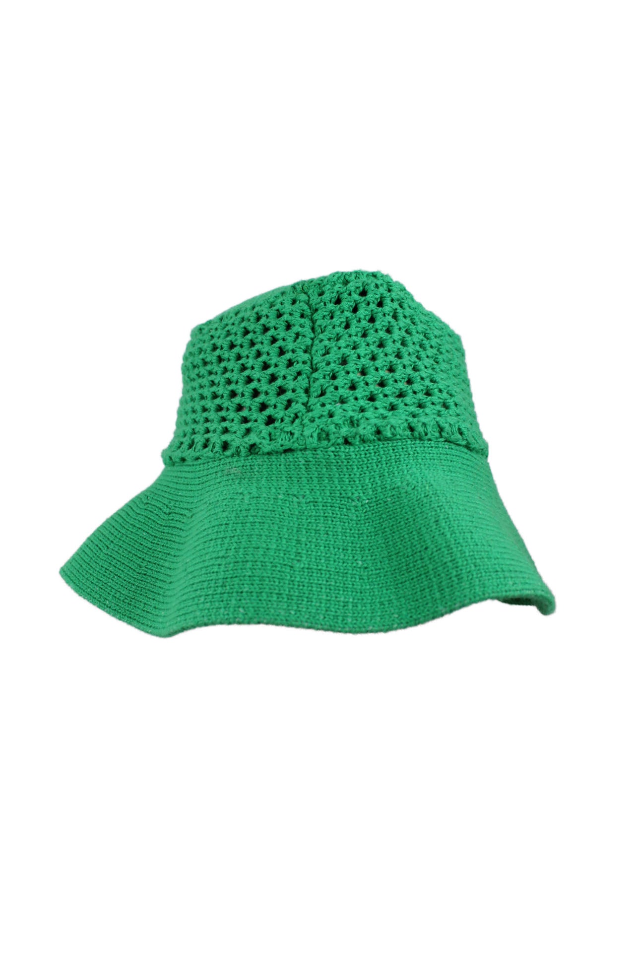 front of maria pavan green crochet bucket hat. features tricot/crochet design throughout, and brim measuring ~3".