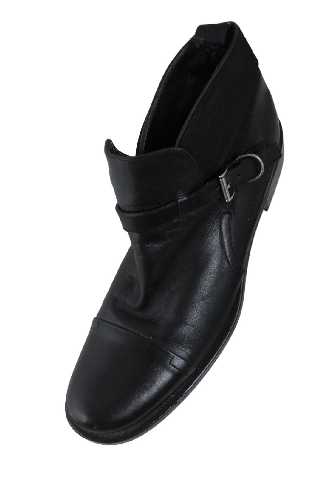 top side view with cap toe of shoes.
