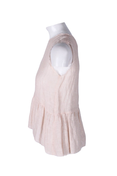 profile angle shosh linen top on feminine mannequin torso featuring gathered/high-low hem.