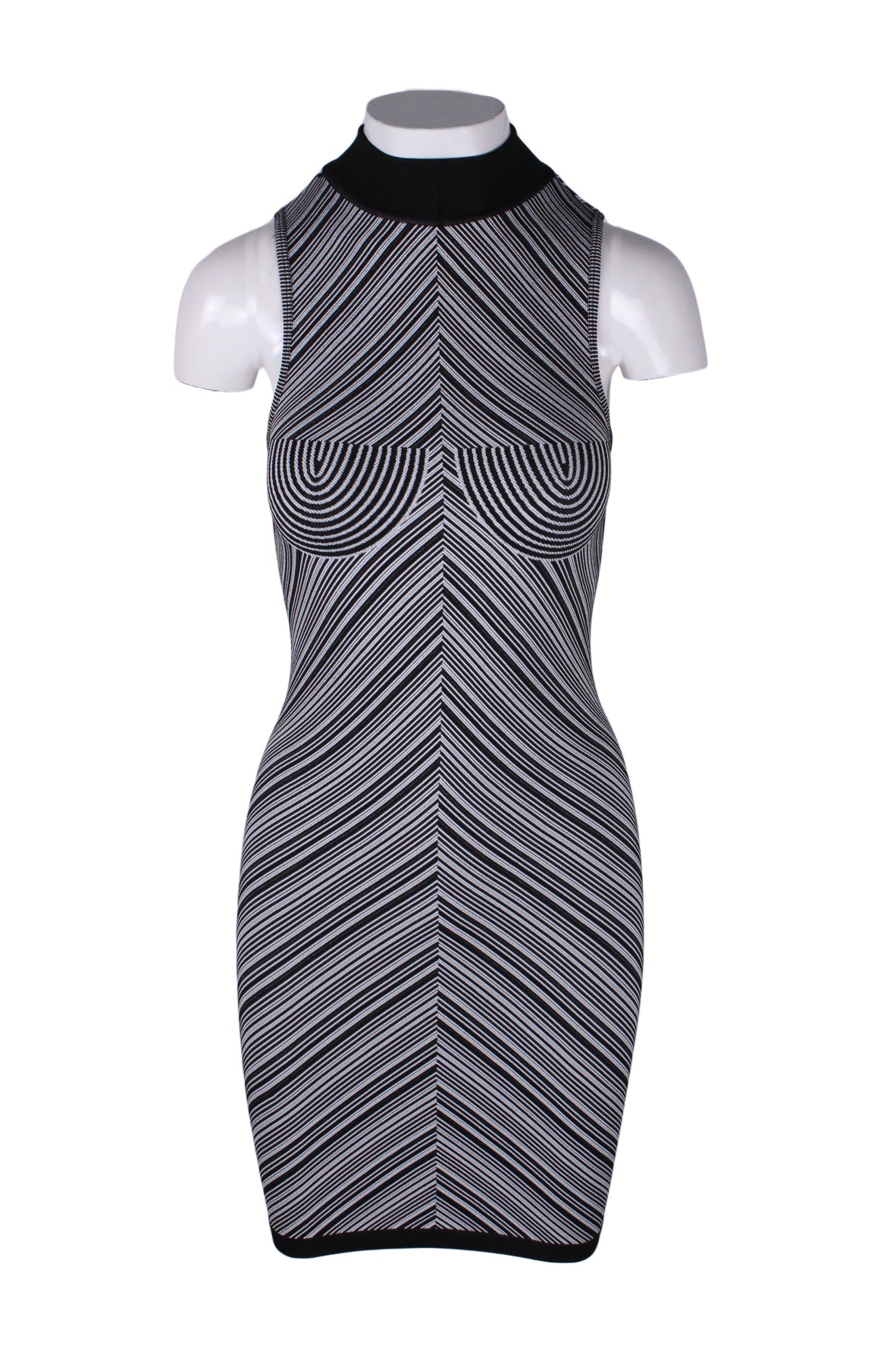 black and white body contour printed sleeveless dress. 