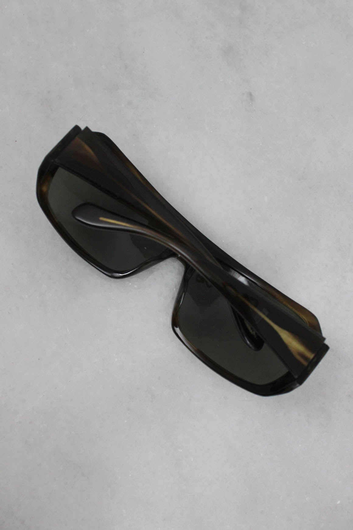 detail photo of back sunglasses.
